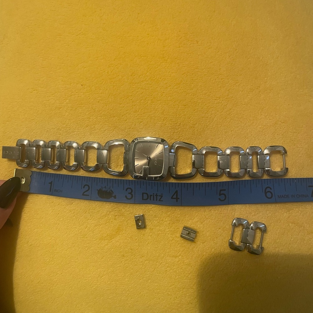 GUCCI watch - Picture 8 of 9